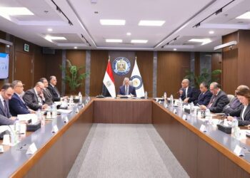 وزير البترول: قطاع البتروكيماويات يدخل في توفير مئات المنتجات في الحياة اليومية