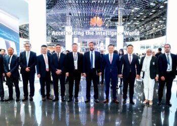 WE أول مشغل في مصر ينشر أنظمة هواوي الموزعة خفيفة الوزن SBC وIMS فائقة السعة