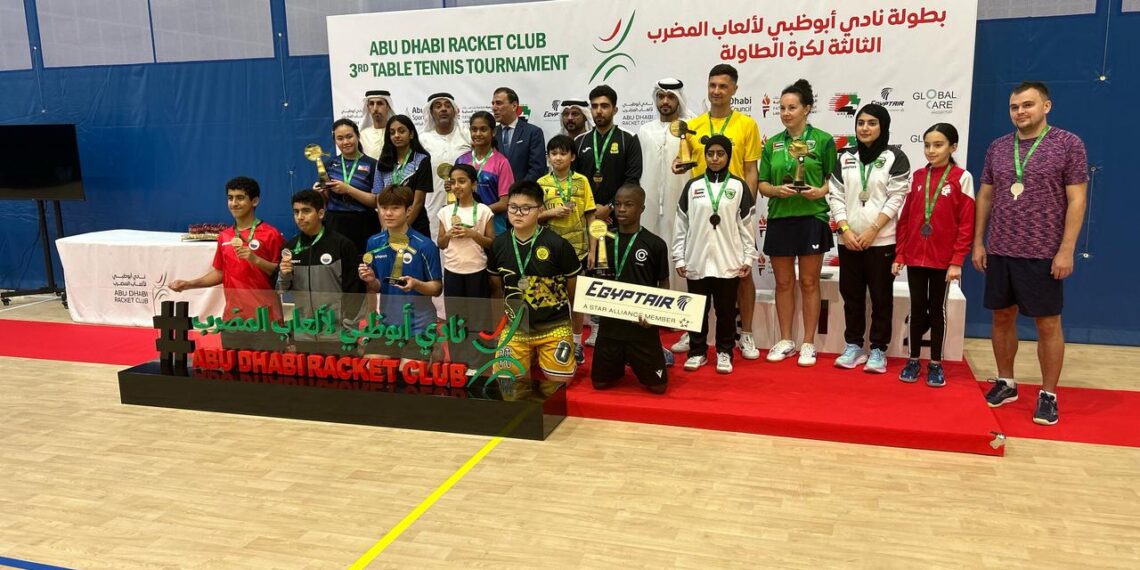 مصر للطيران تكرم الفائزين ببطولة نادي أبوظبي لألعاب المضرب