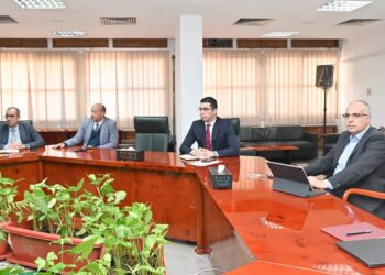 وزير الري يتابع أعمال وأنشطة مركز تنمية الموارد المائية بقطاع شئون مياه النيل