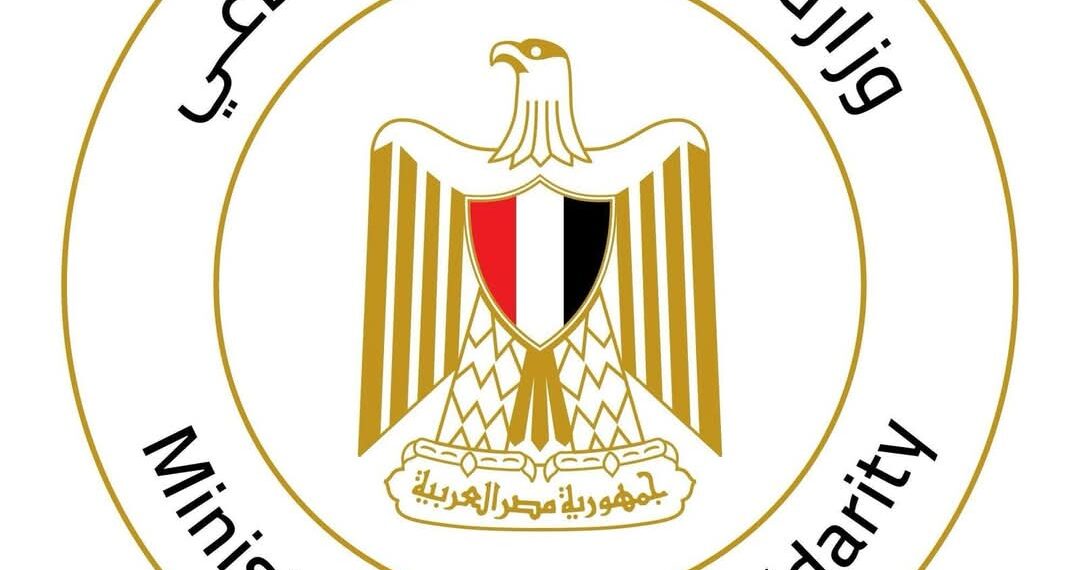 وزيرة التضامن توجه بتوفير وحدة سكنية لأسرة طفلة الشرقية وتقديم دعم مالي