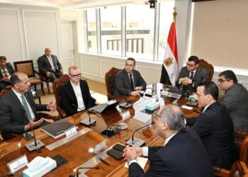 وزير الإسكان يلتقي مسئولي شركة Big العالمية لبحث أوجه التعاون