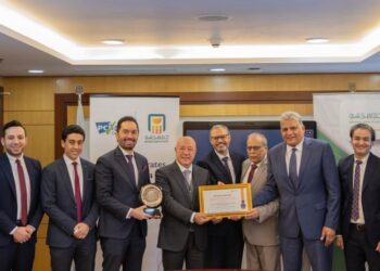 البنك الأهلي يحتفظ بشهادة التوافق مع معايير متطلبات فيزا وماستر كارد العالمية