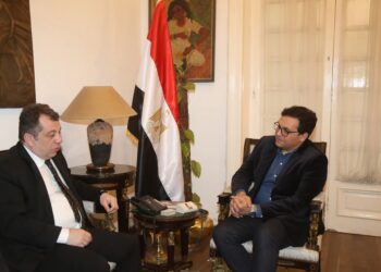 وزير الثقافة يلتقي السفير الأرميني لبحث سبل تعزيز التعاون الثقافي