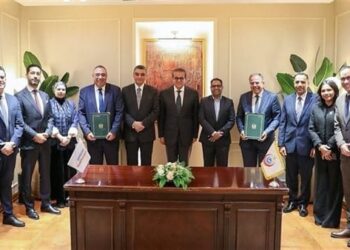 سيمنز هيلثينيرز توقع شراكة استراتيجية مع وزارة الصحة والسكان