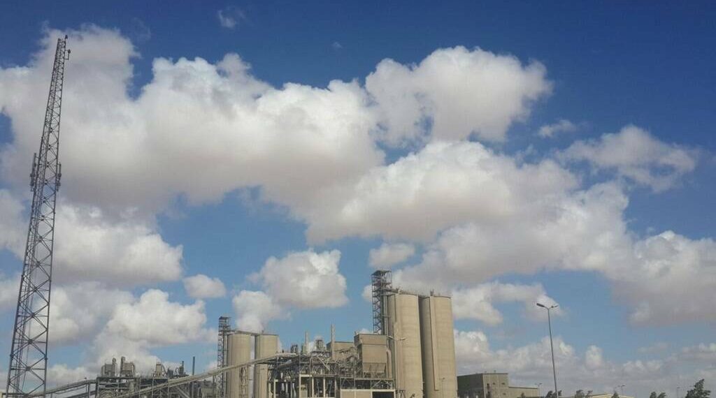 أرباح العربية للأسمنت تقفز66% إلى 1.16 مليار جنيه في 2024