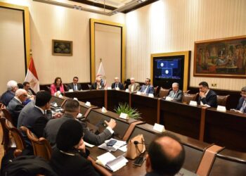 “اللجنة الاستشارية للتنمية البشرية” تناقش أهمية الصحة والتعليم في تحقيق التنمية المستدامة