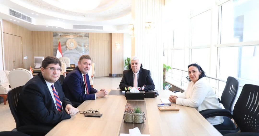 وزير التعليم العالي يبحث سبل تعزيز التعاون مع المجلس الثقافي البريطاني   