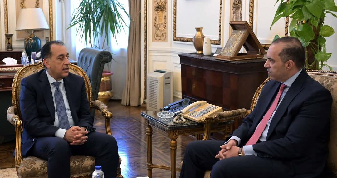 رئيس الوزراء يستعرض عددا من الملفات المهمة لمناقشتها عبر آلية «الحوار الوطني»   