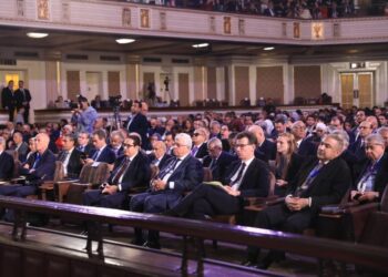 وزيرا التعليم العالي المصري والفرنسي يشهدان توقيع 42 بروتوكول تعاون بين الجامعات المصرية والفرنسية