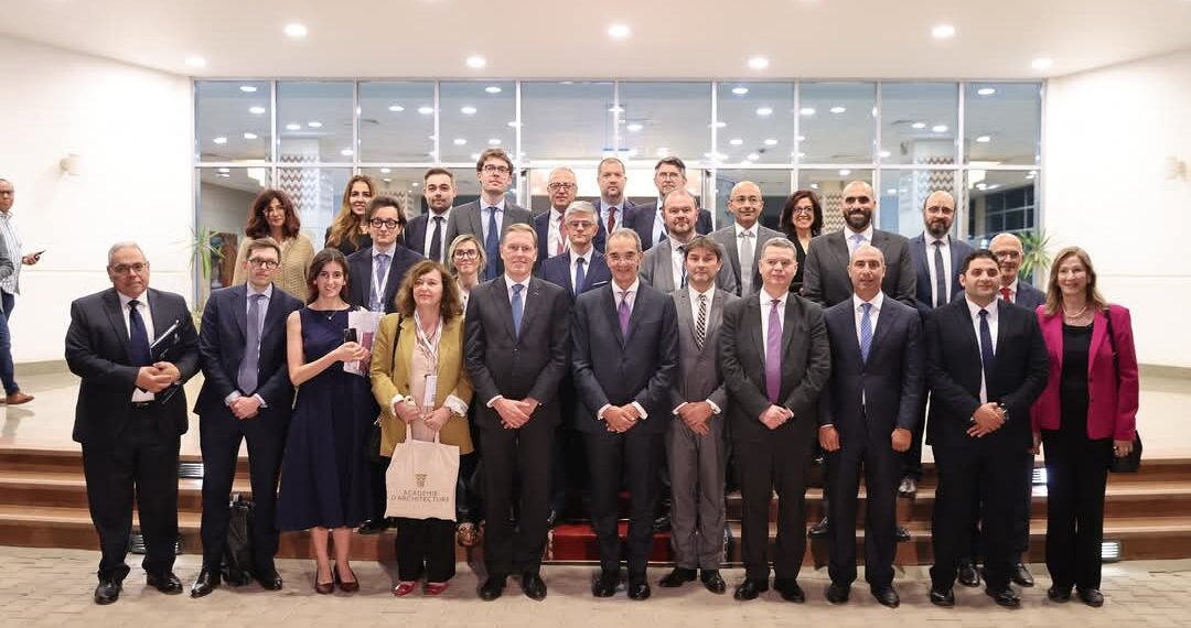 وزير الاتصالات يبحث مع وفد ميديف الدولية جذب استثمارات جديدة للقطاع