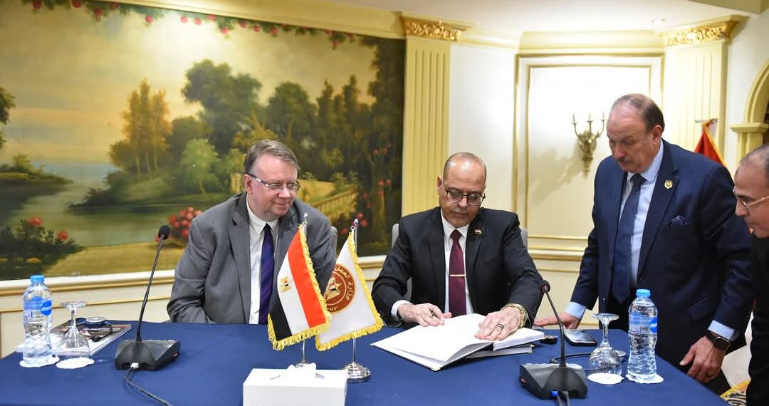 وزير العمل يشارك في ورشة عمل لاعتماد الملف الوطني للإستراتيجية الوطنية للسلامة والصحة المهنية