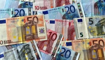 سعر اليورو اليوم السبت 19 أبريل 2025 أمام الجنيه بالبنوك المصرية