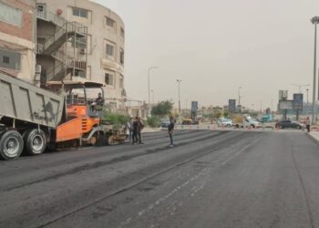 وزير الإسكان: استكمال أعمال تطوير الطرق ورفع الكفاءة بالمناطق الصناعية   