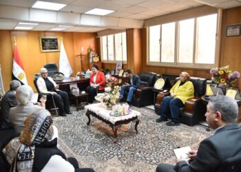 «الصحة» تبحث التوسع في مبادرة «الألف يوم الذهبية» بالقطاع الخاص