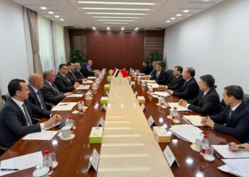 وزير الإسكان يلتقي نظيره الصيني في «بكين» لبحث سبل التعاون المستقبلي