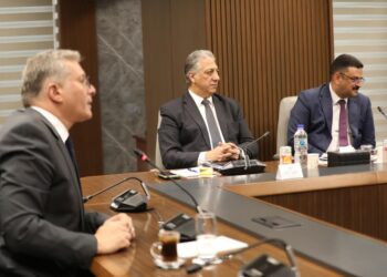 وزير البترول يبحث مع النقابة العامة للمناجم والمحاجر التعاون في تطوير قطاع التعدين