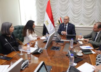 وزير العمل يلتقى فريق عمل من منظمة العمل الدولية.. ومناقشة البرنامج القطرى للعمل اللائق