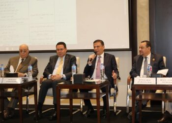 وزير الزراعة يطلق فعاليات ورشة عمل حول توطين صناعة المبيدات في مصر