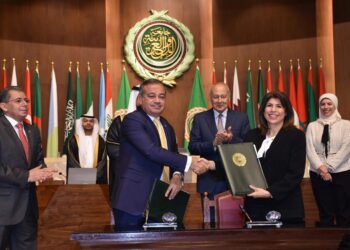 تكريم الرئيس التنفيذي لمصرف «أبو ظبي الإسلامي- مصر» كأحد أبرز قادة الاستدامة المؤثرين 