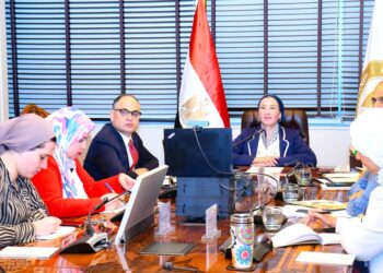 وزيرة البيئة ونظيرتها الفرنسية تناقشان تعزيز ملف مواجهة التلوث البلاستيكي