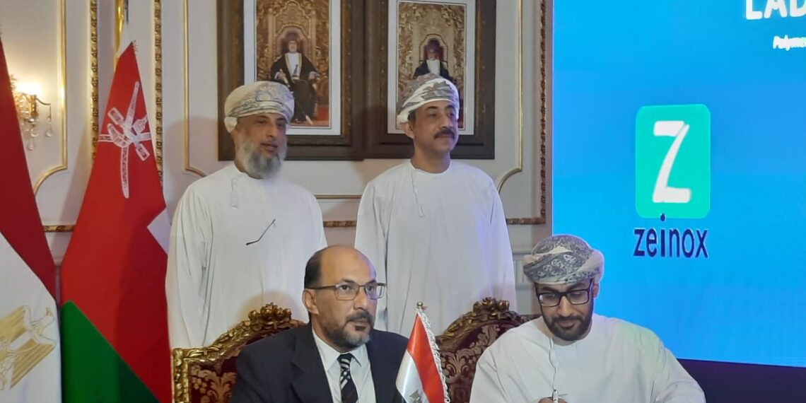 رئيس الوزراء ووزير الصناعة يتفقدان مصانع المصرية السويسرية