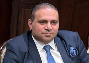 أحمد زكي: المرأة المصرية والعربية صانعة نهضة وعزة لأوطانهن