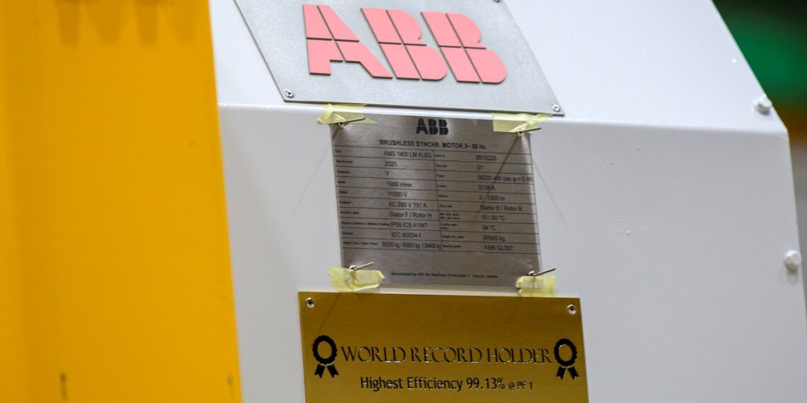 ABB تسجل رقماً قياسياً عالمياً جديداً في كفاءة الطاقة لمحركاتها الكهربائية