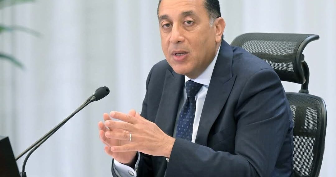 رئيس الوزراء يهنئ فخامة الرئيس بعيد الأضحى المبارك