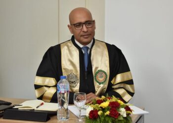 النائب علاء مصطفي يحصل علي درجة الدكتوراه المهنية في إدارة الأعمال