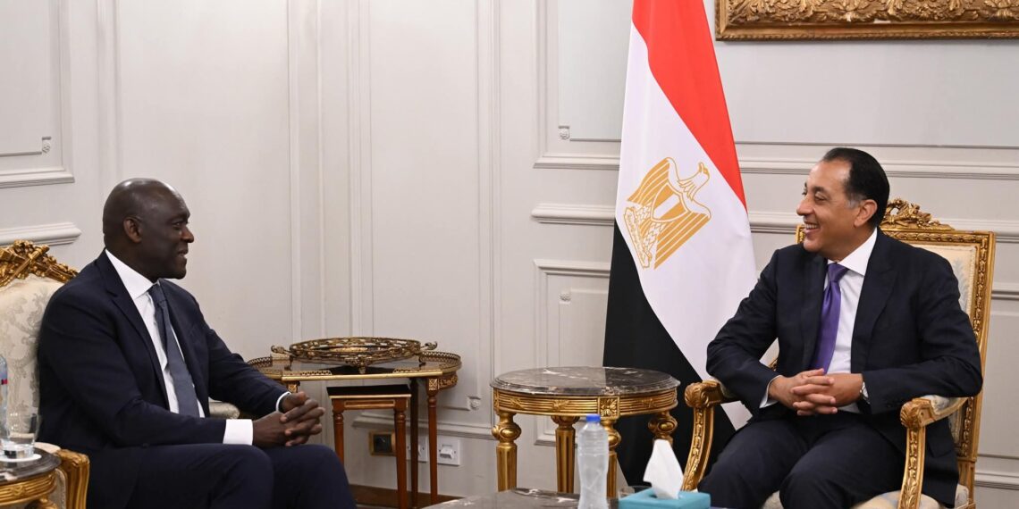 رئيس الوزراء يلتقي الرئيس التنفيذي لمؤسسة التمويل الدولية 