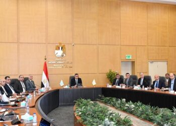 اجتماع لمتابعة موقف منطقة الأعمال المركزية بالعاصمة