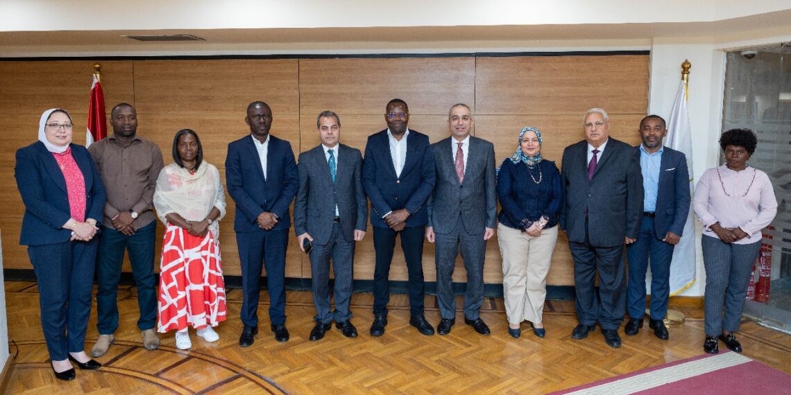 رئيس البنك الزراعي يستقبل وفداً من جمهورية أنجولا