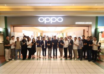 OPPO تفتتح أول متجر Experience and Service Store في مصر 