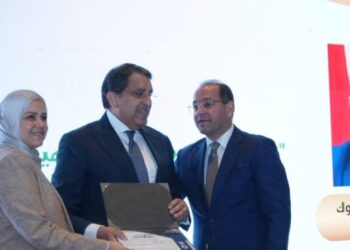 وزير المالية يكرّم إبراهيم سرحان تقديرًا لدور إي فاينانس في دعم التحول الرقمي والامتثال الضريبي