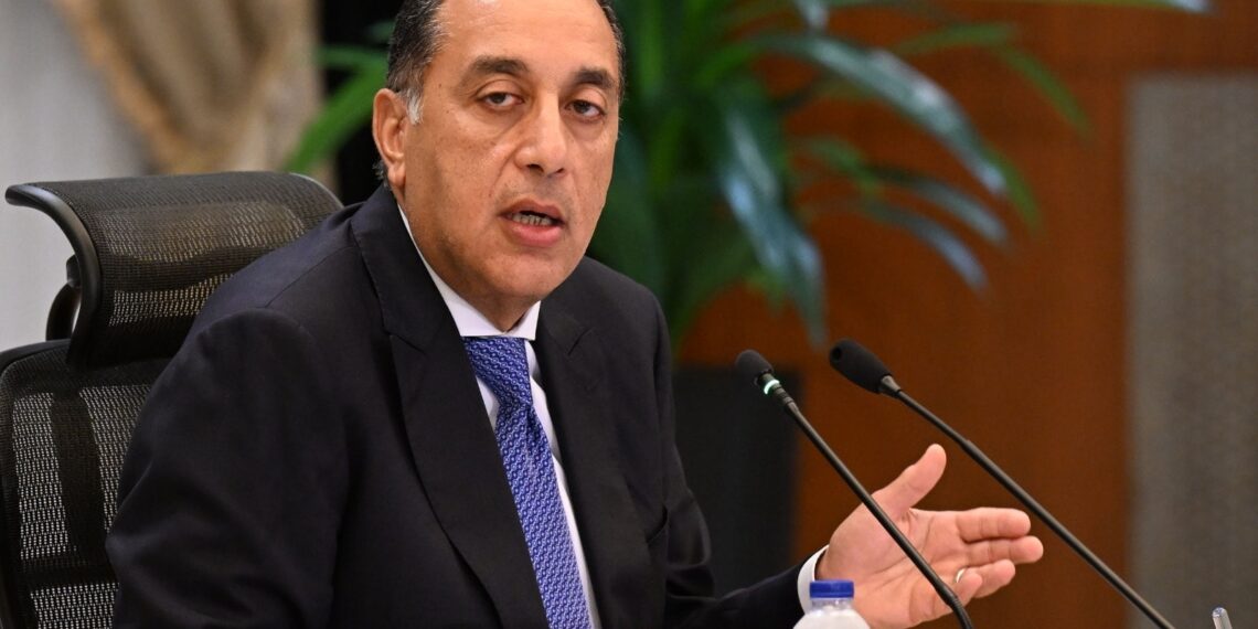 رئيس الوزراء يوجه بتعظيم جهود منظومة الشكاوى وسرعة معالجتها