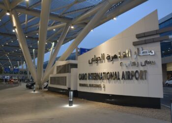 القابضة للمطارات: نسعى لتحويل مطار القاهرة لمحور مركزي لحركة المسافرين