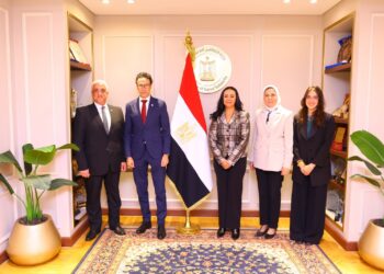 وزيرة التضامن تلتقي رئيس بعثة اللجنة الدولية للصليب الأحمر   