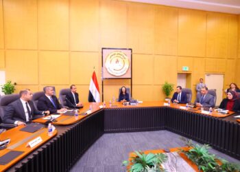 وزيرة التضامن تترأس اجتماع اللجنة العليا للأسر البديلة الكافلة