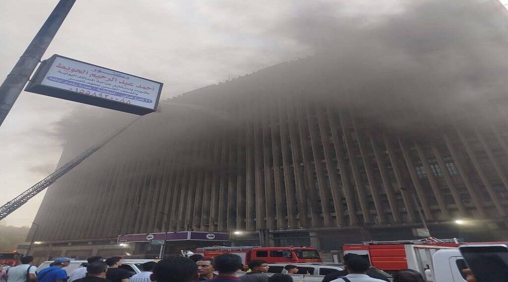 المصرية للاتصالات: حصر أضرار حريق سنترال رمسيس.. وجميع الأصول مؤمن عليها