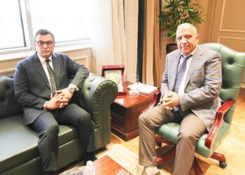 خطة مشتركة بين الكهرباء والإسكان للتوسع في الطاقة المتجددة