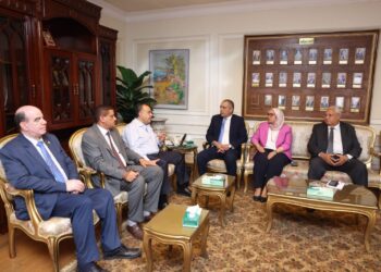 رئيس البنك الزراعي المصري يبحث مع محافظ أسيوط دعم التنمية الزراعية وتمويل المشروعات الجديدة