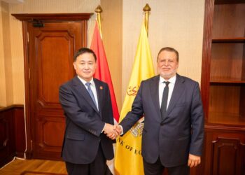 محافظ المركزي يستقبل نظيره الصيني ويشهدان توقيع 3 مذكرات للتعاون المشترك