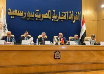 غرفة بورسعيد تجمع الجمارك والتجار في حوار موسّع لحل تحديات الاستثمار