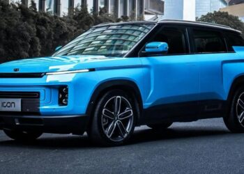 جيلي ترفع هدف مبيعاتها السنوية لـ 3 ملايين سيارة