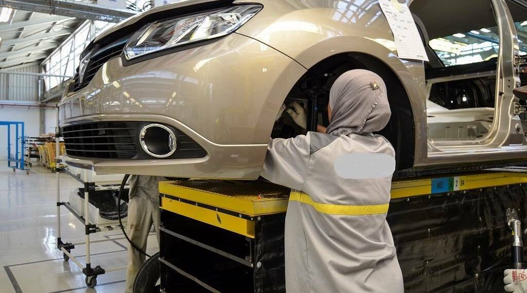 وكالة فيتش: مصر أصبحت سوقًا أكثر جاذبية لتجميع السيارات