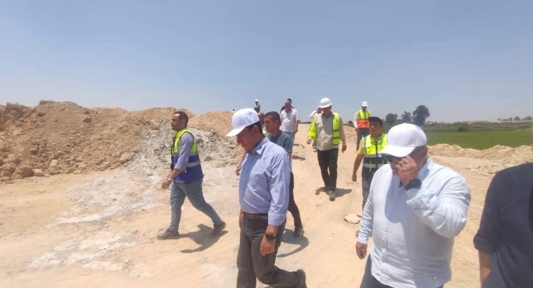 وزير الإسكان يتابع مشروع إنشاء القوس الغربي لمحور اللواء عمر سليمان بمحافظة الإسكندرية