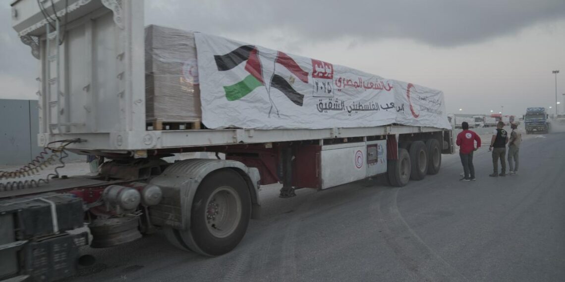 انطلاق ثالث قوافل «زاد العزة» من المساعدات الغذائية والطبية العاجلة إلى غزة