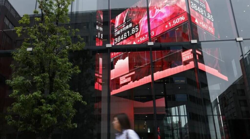 مؤشر نيكي الياباني يواصل التراجع للجلسة الثالثة مع تزايد عمليات جني الأرباح