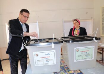 وزير الزراعة يُدلي بصوته في انتخابات مجلس الشيوخ بالإسكندرية